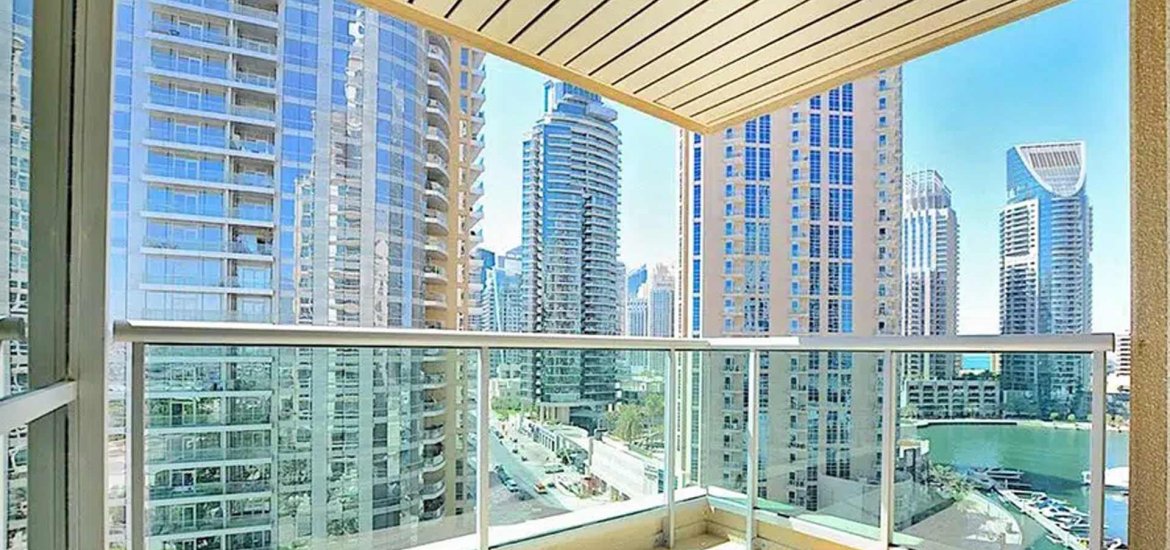 Apartment in Dubai Marina, Dubai, UAE, 3 bedrooms, 234 sq.m. No. 943 - 1